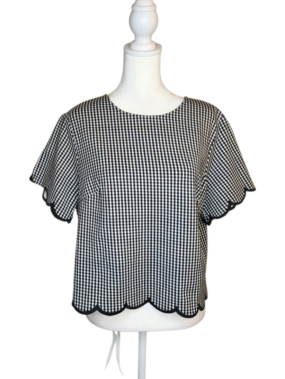 Kate Spade Jazzy Scalloped Gingham Cropped Top Black and White - Large